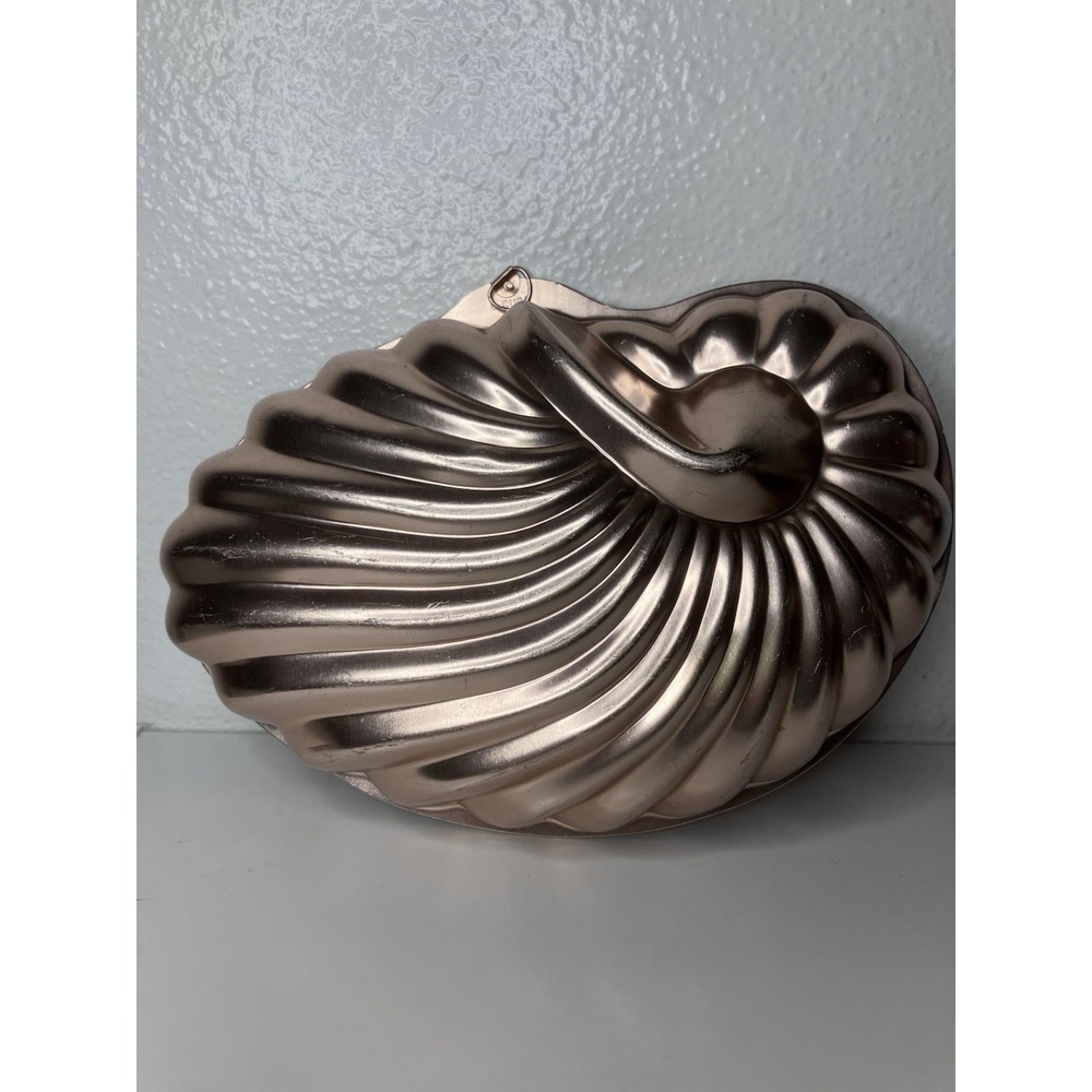 Vintage Sea Shell Copper Jello Mold Cake Pan Kitchen Wall Hanging Decor 6 cups